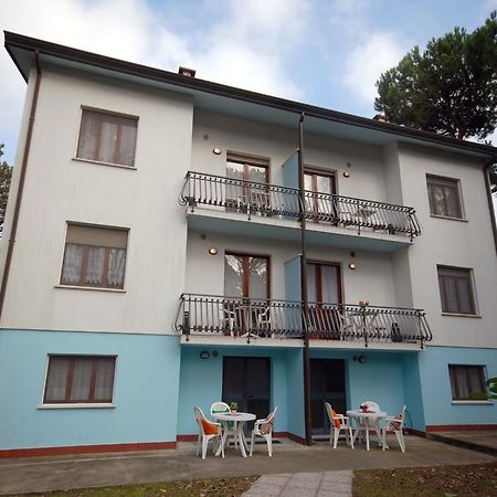 Villa Tiziano Lignano Sabbiadoro Extérieur photo